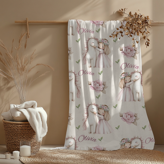 personalisierte Babydecke Mädchen mit Einhorn ideale Größe von 76 x 101 cm