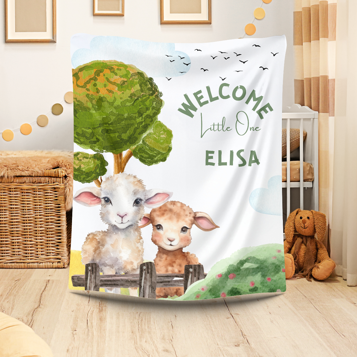 personalisierte Babydecke mit Name, Datum, Schäfchen Motiv Schäfchen auf der Wiese